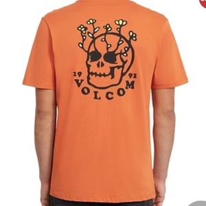 NWT Volcom Bloom of Doom T-Shirt Size Large